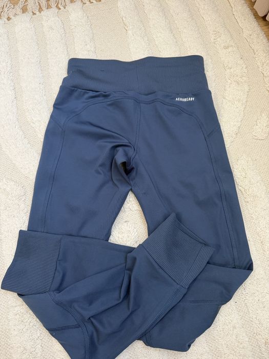 Клин Adidas.Размеи 11-12 г