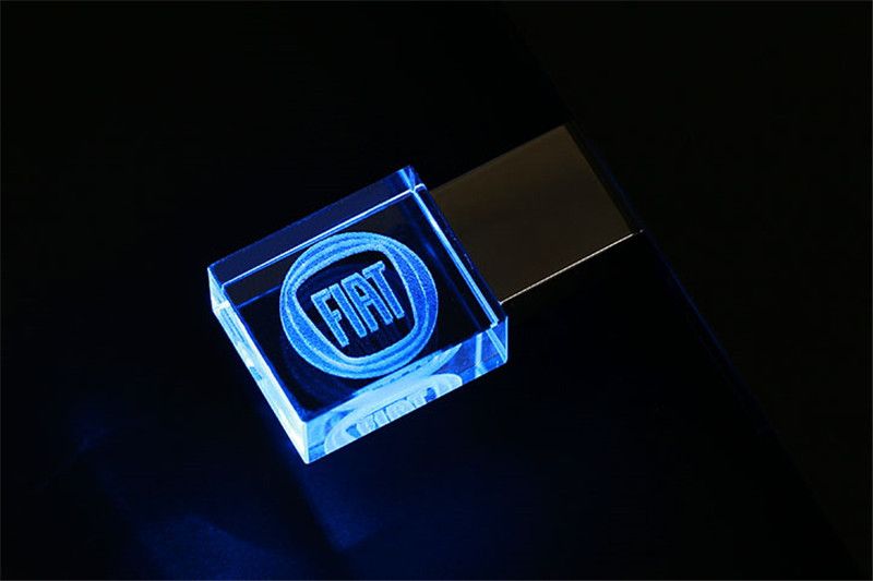 Светеща флашка с лого на различните марки автомобили