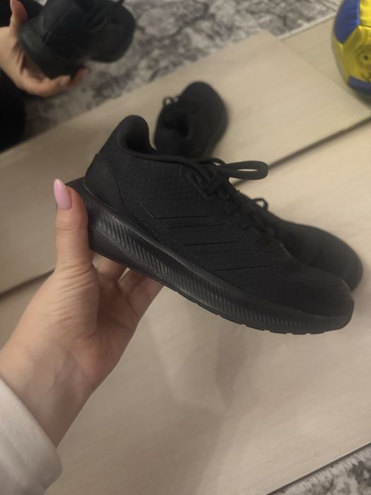 НОВИ маратонки на Адидас Adidas