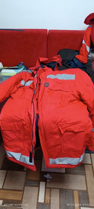 Спец зимние куртки и комбезы