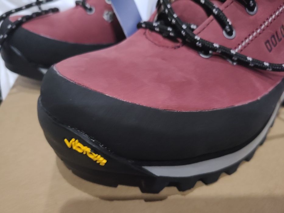 Нови, туристически обувки, Dolomite.