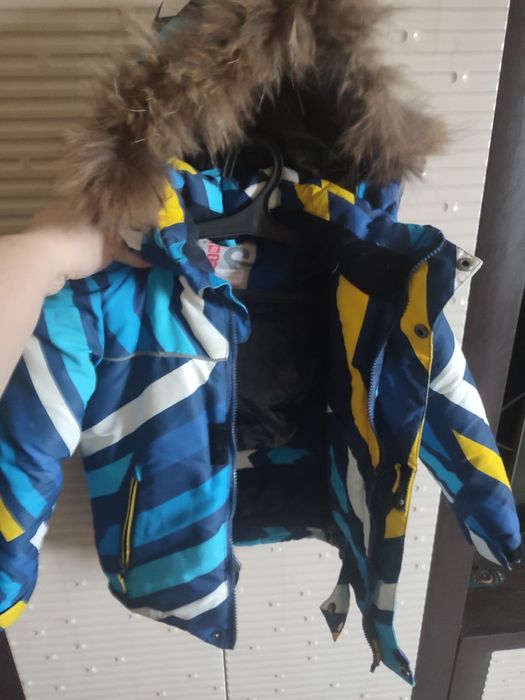 Продам зимний комбинезон на мальчика.