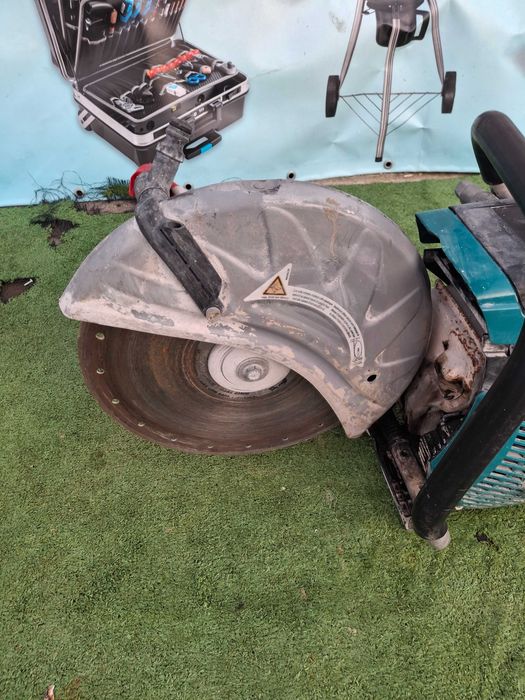 Бензинов Фугорез Makita EK 6100