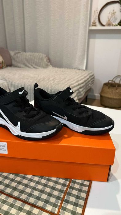 Nike Revolution 7