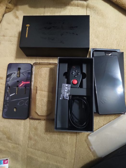 Redmagic 6s pro  16/256