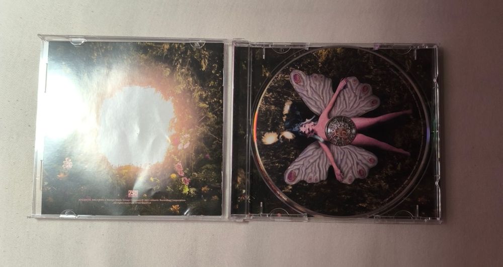 Vând CD-uri muzicale