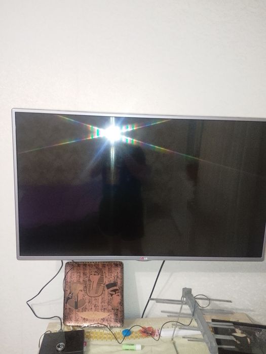 Продам телевизор диоганаль 42 б/у смарт тв