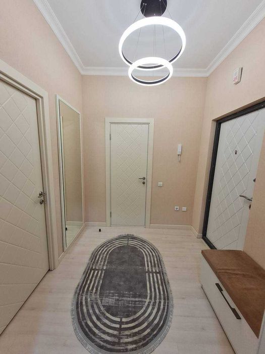 м.Айбек Новый ремонт. 3х ком