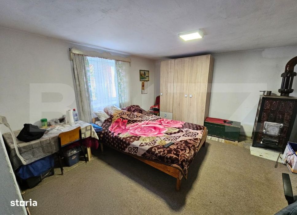 Casa de vanzare, 260 mp, zona Vest