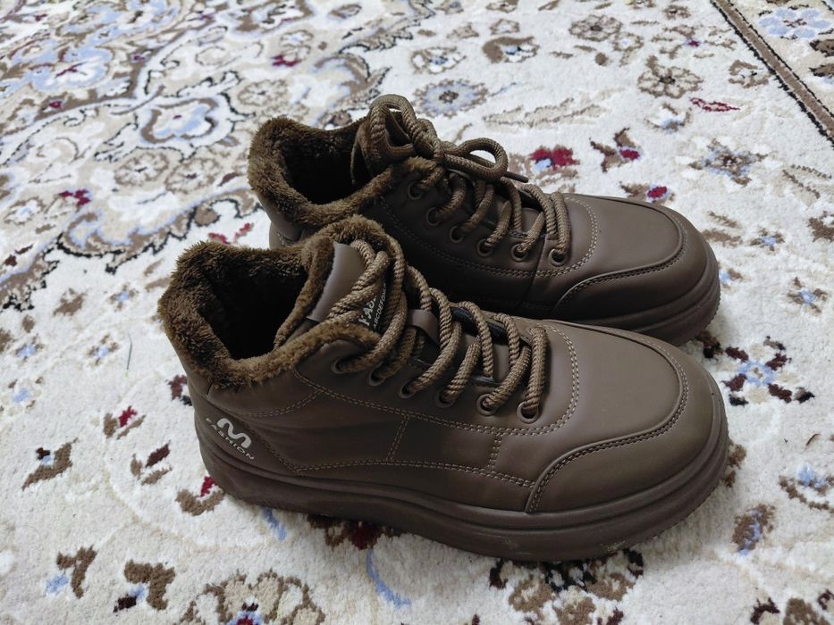 Holati: Yangi.  Razmer:40.  Sifati:Alo