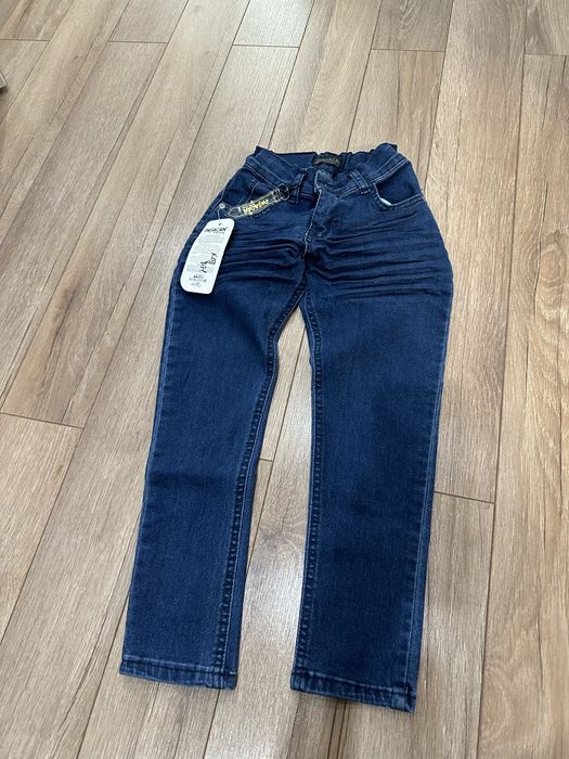 Продам джинсы