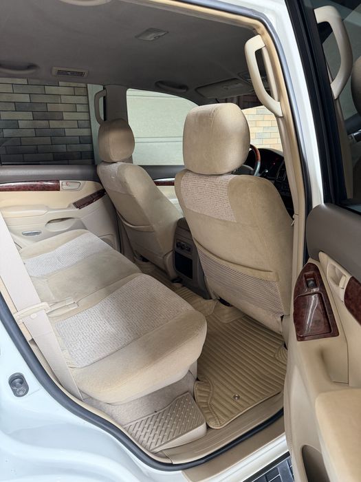 Toyota 120 prado.