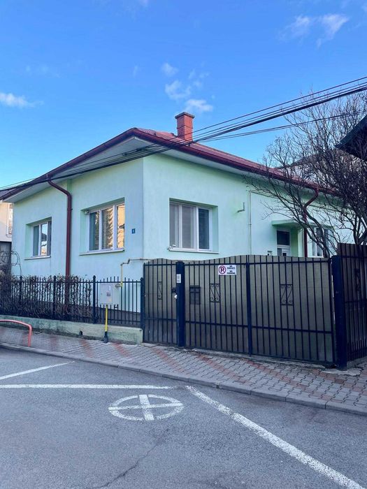 Spatiu multifunctional de inchiriat zona Spital Unitate Militara