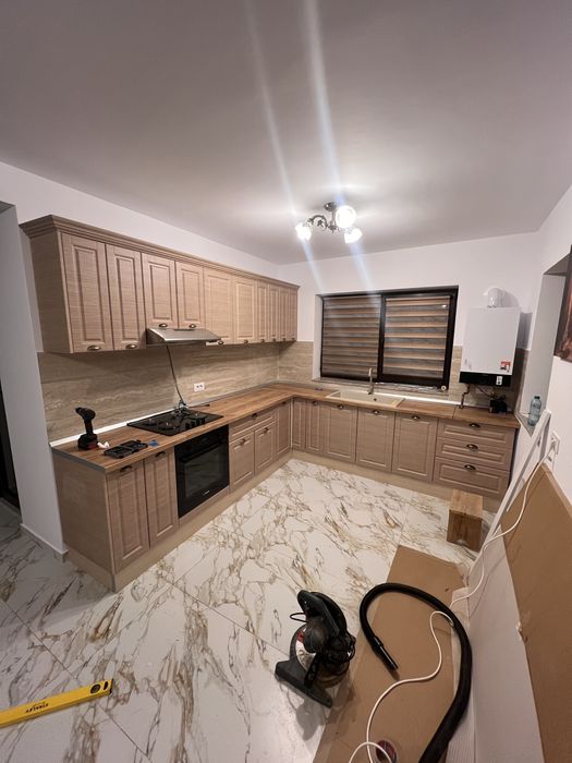 Montaj mobila si accesorii