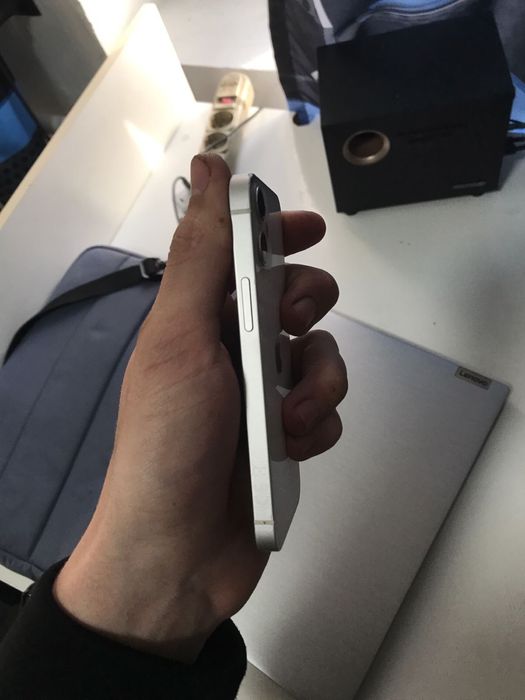 Продам,обменяю Айфон 12 мини