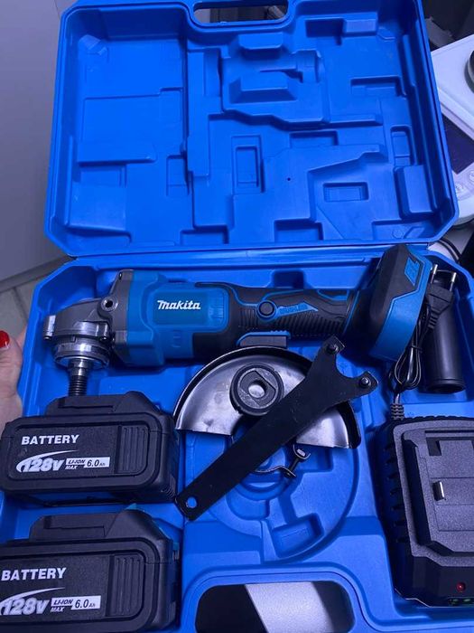 Makita 1000 Вт лот 973608