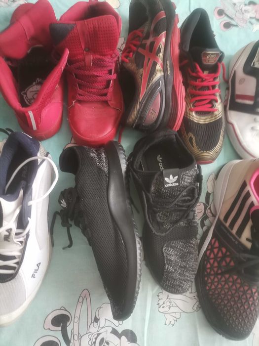 Като нови Лот оригинални маратонки.