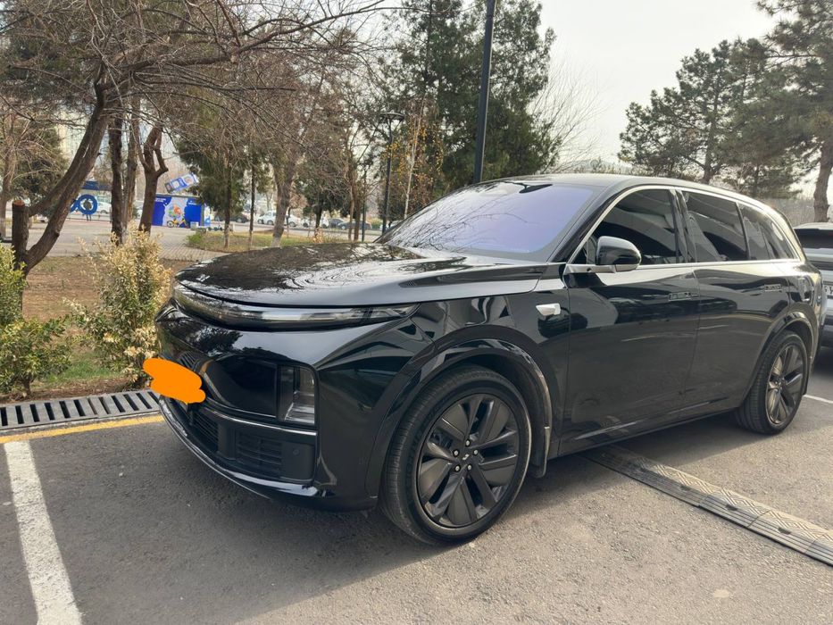 Продается автомобиль Ли 7