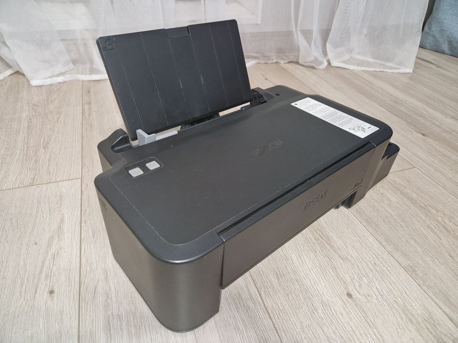 Продам цветной принтер EPSON L120