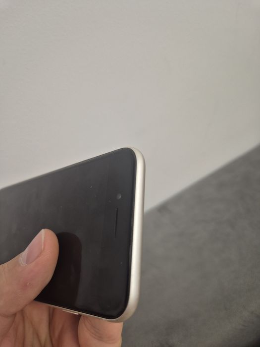 iPhone SE 3 (2022) 5G – Impecabil