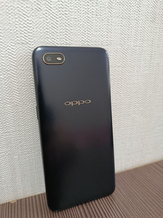 Oppo A1k (черный)
