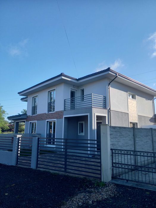 Vand duplex Ghiroda,120 mp,3 dormitoare,4 bai