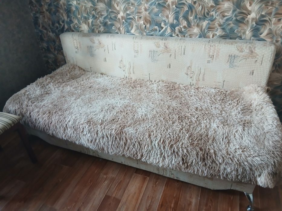 Продам диван и кресло