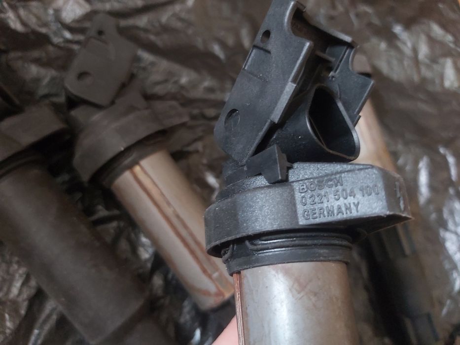 Продам катушки BMW оригинал