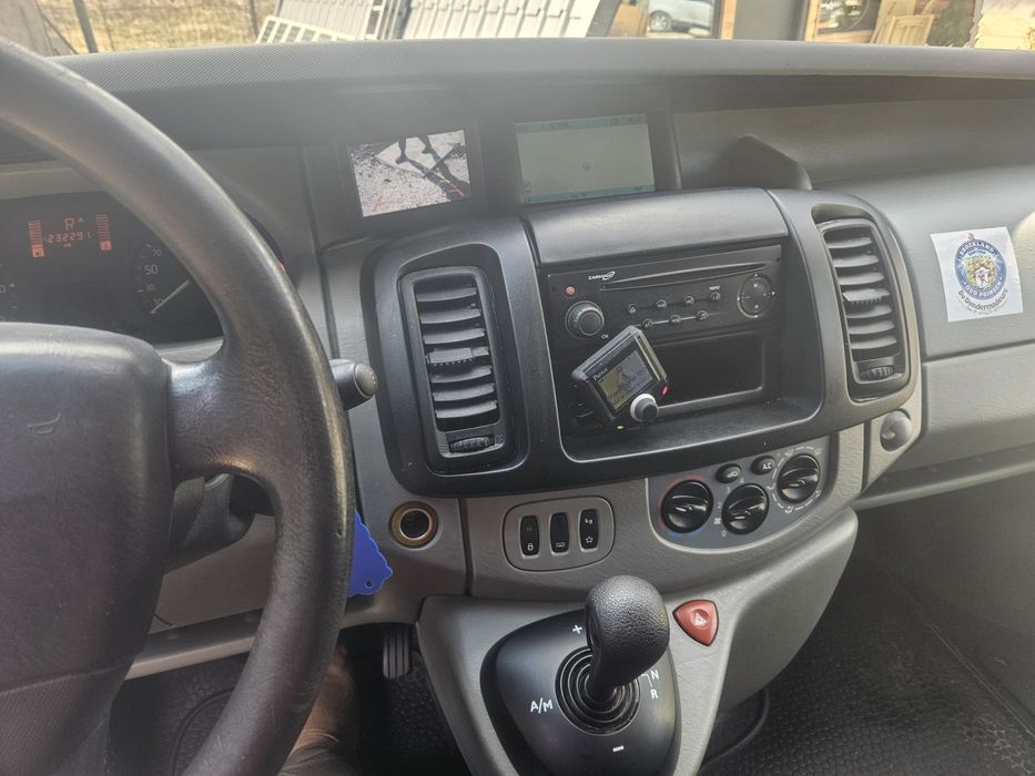 Renault Trafic  2,5 diesel automat