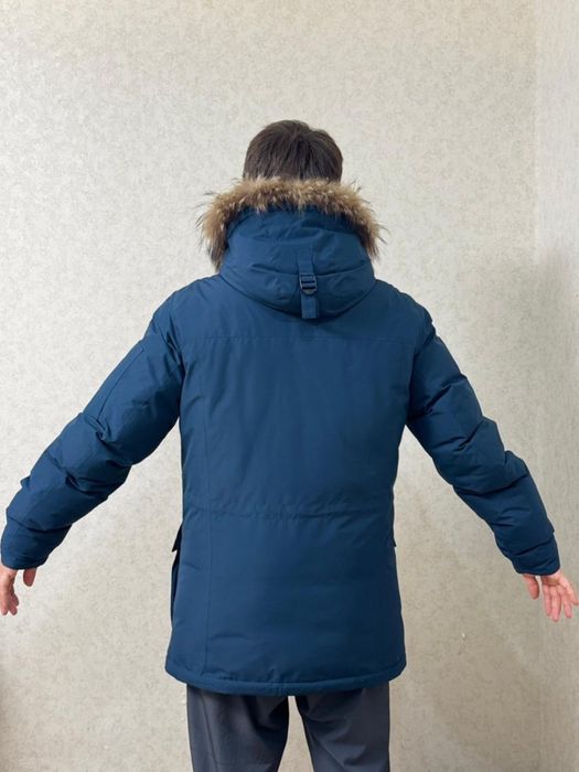 Продам теплую зимнею куртку