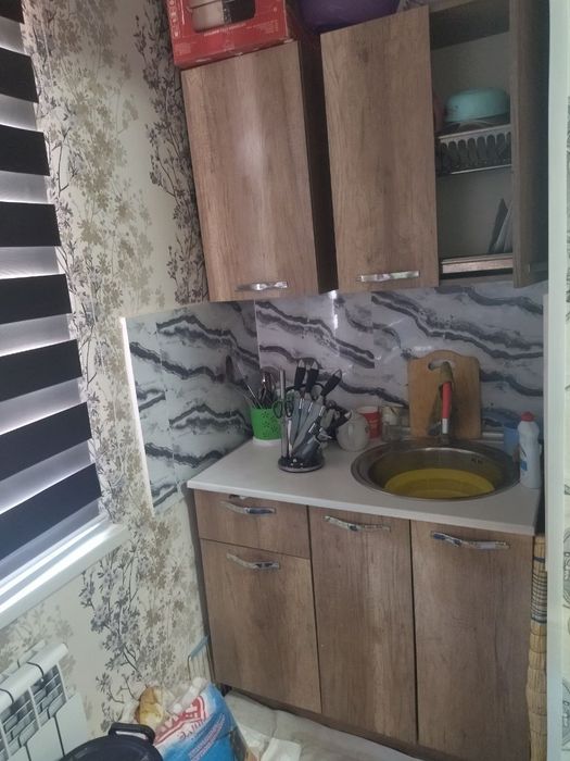 27 МКР да 1 комнаталы квартира сатылады изинде кредити бар