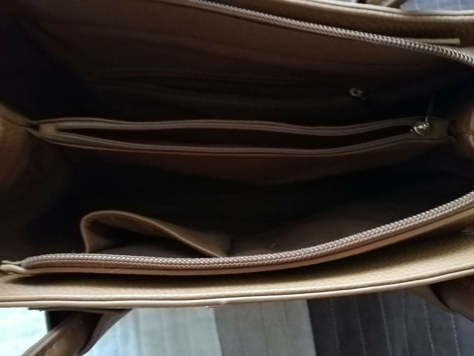 Нова дамска чанта