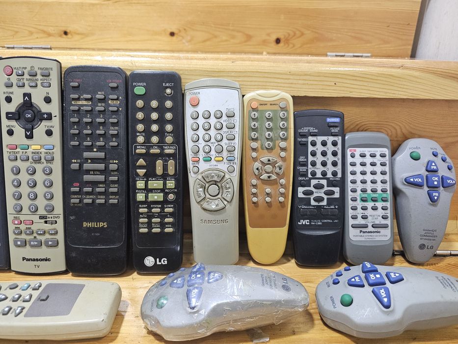 Продам пульты разные оригинальные, пульт, каждый цена отдельно