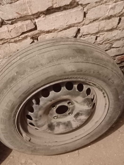 Диски с резиной на Ларгус