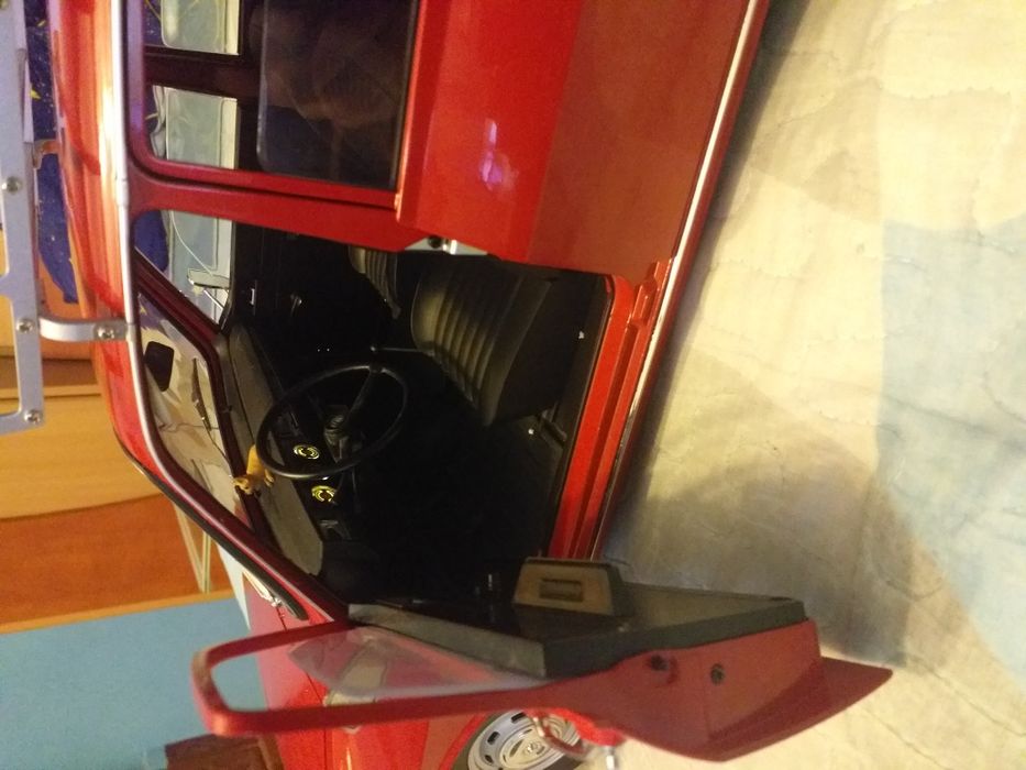 Macheta dacia 1300 la scara 1:8