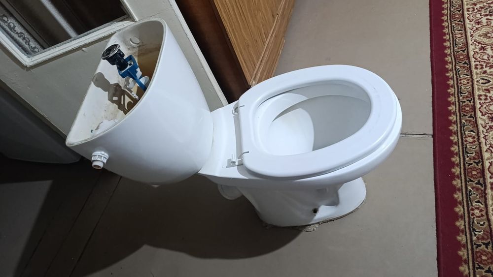 Унитаз продам б/у