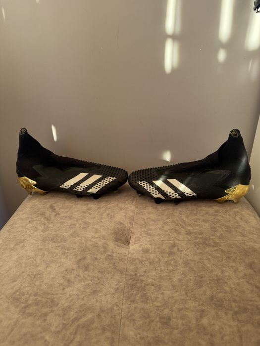 Adidas Predator(футболни обувки)