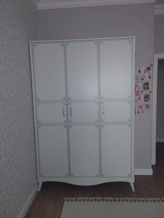 Продам детский гарнитур для девочек