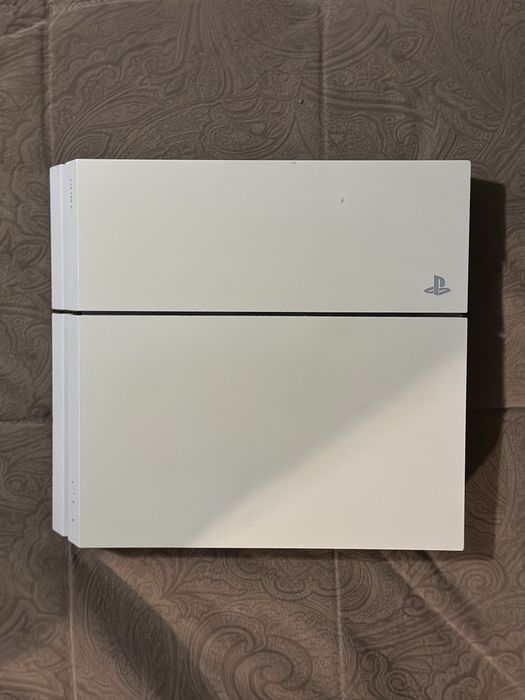 Sony PlayStation 4