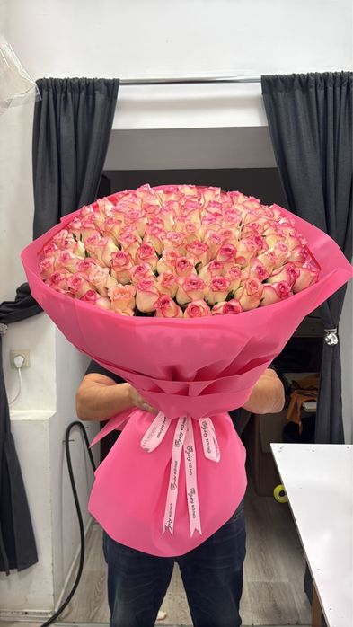 Цветы новые из цветочного магазина