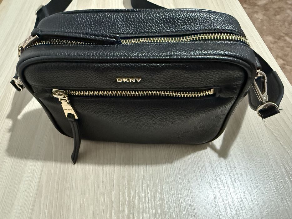 Сумка американского бренда DKNY