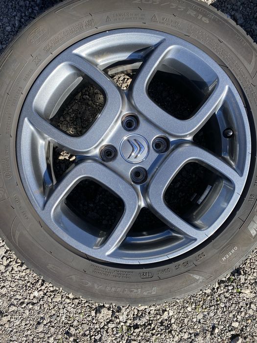 Джанти с гуми 16”,Citroen C4 Cactus/205/55/16