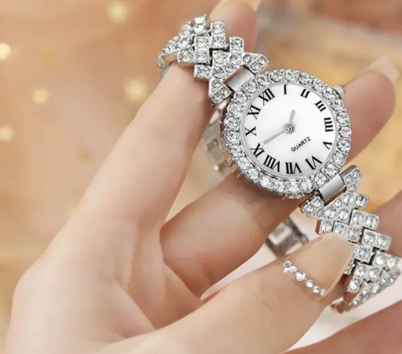 Дамски елегантен часовник