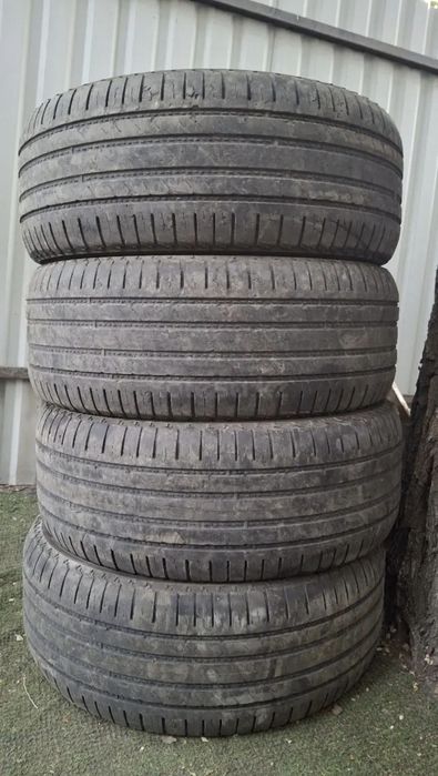 Продам комплект шин
