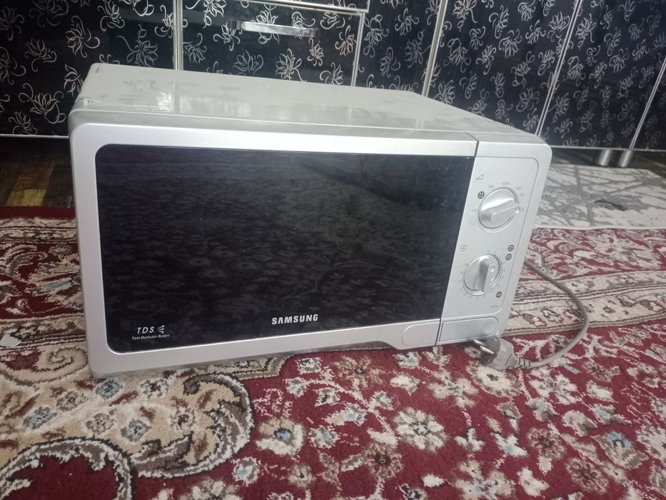 Mikrovalnovka Samsung