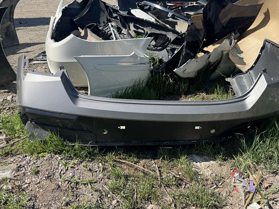 продам б/у бампера под восстановление