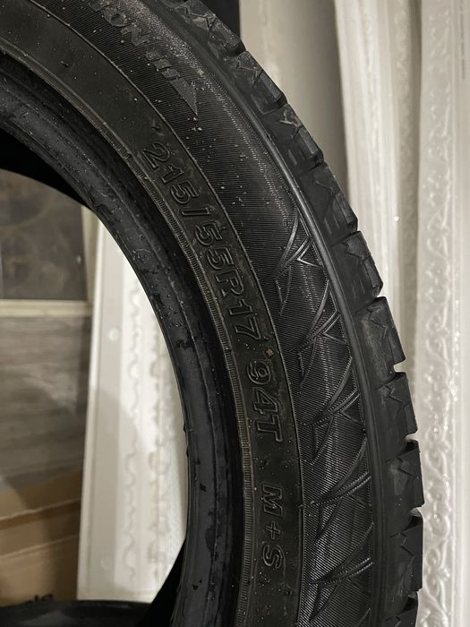 Зимные шины 215/55R17