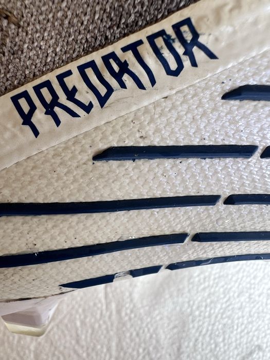 Adidasi Adidas Predator . Marimea FR 40.
