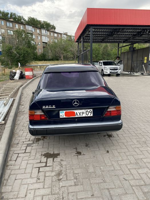 Mersedes benz w124