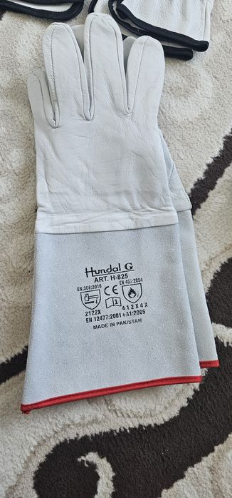 Перчатка кожанный